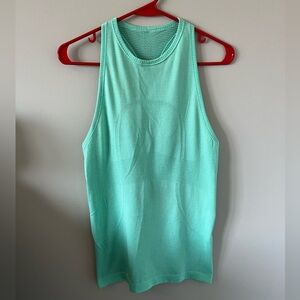 Lululemon Run: Swiftly Tech Tank size 6